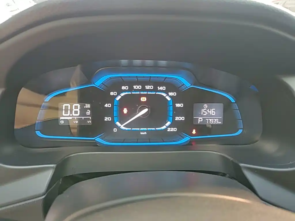 Roewe 360 — миниатюра 12
