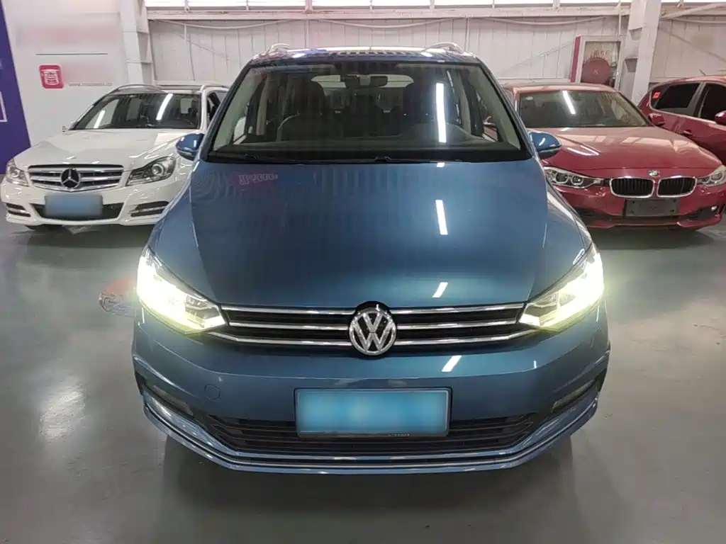 Volkswagen Touran — миниатюра 3