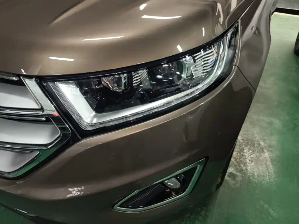 Ford Edge — миниатюра 24