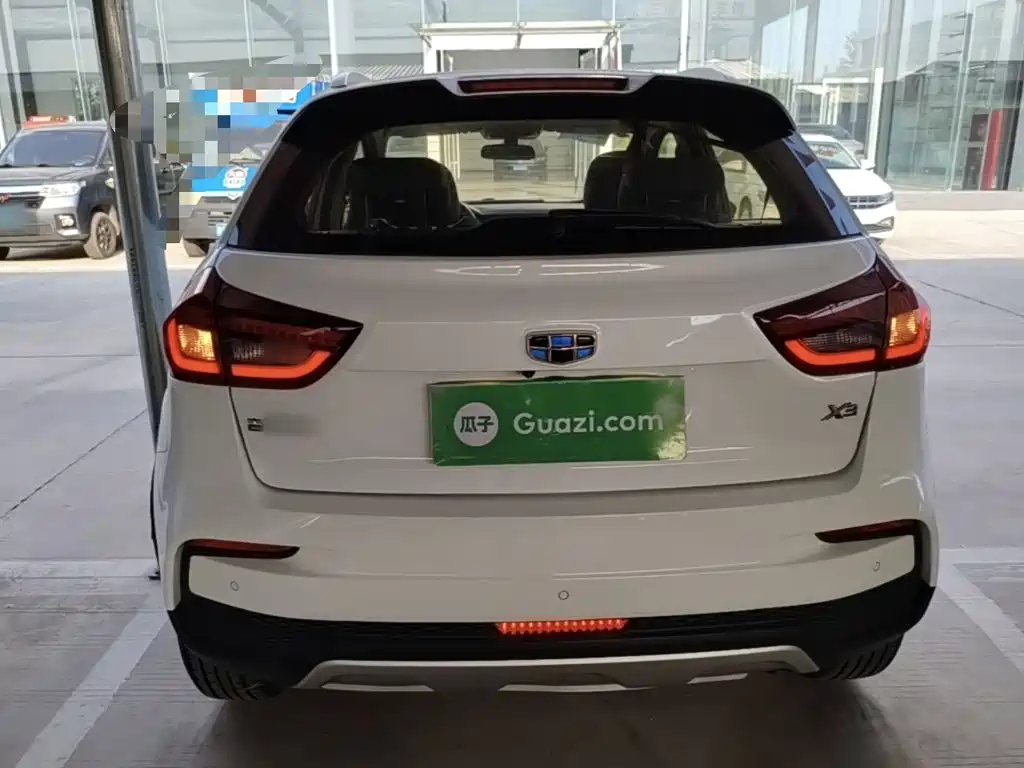 Geely Vision X3 — миниатюра 6