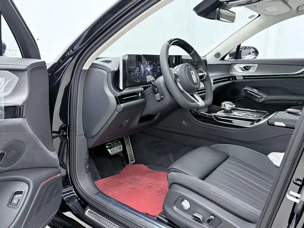Hongqi H9 2024 2.0T