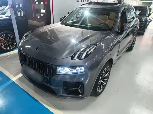 LYNK  &CO. 09 EM P 2024