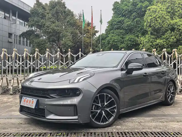 2022 Lynk & Co 03