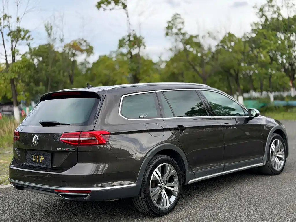 Volkswagen Passat Variant 2017 380TSI