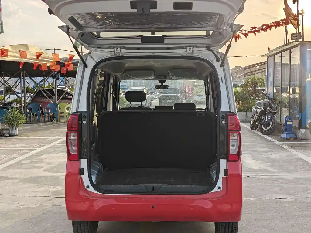 Wuling Zhiguang EV — миниатюра 10