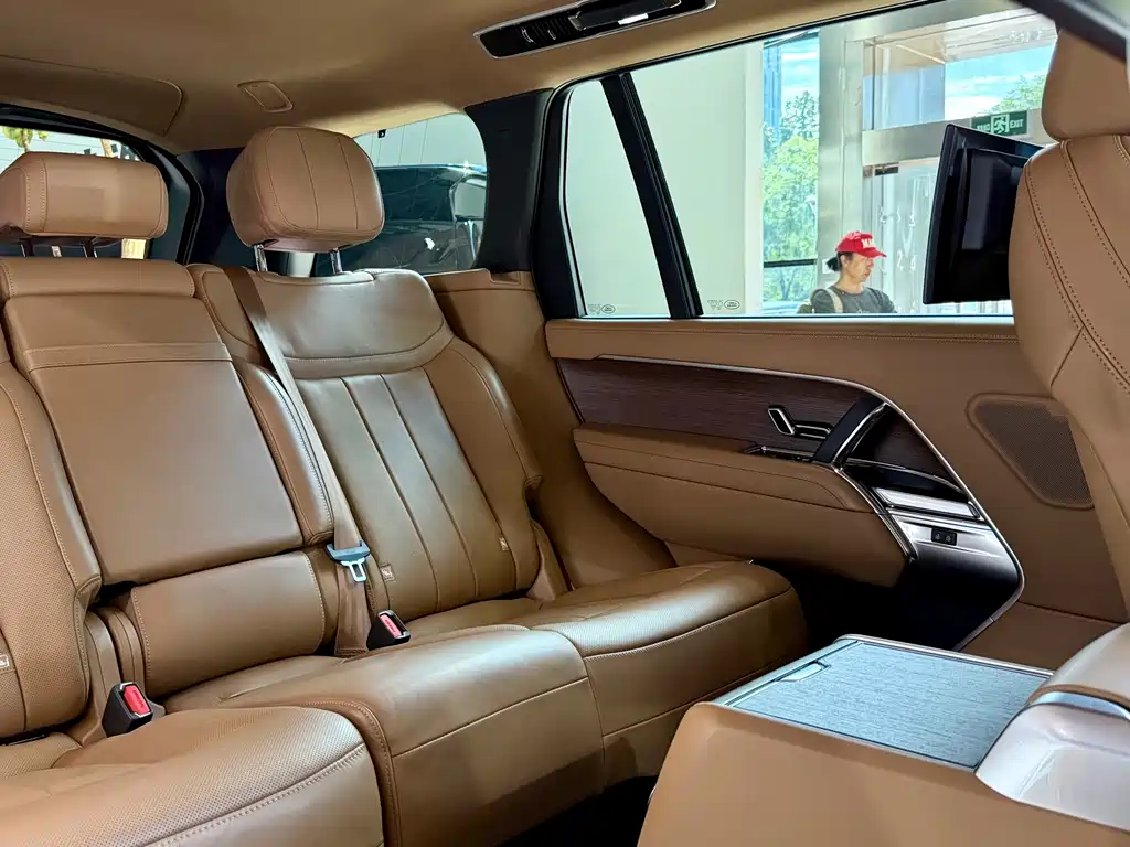 Land Rover Range Rover — миниатюра 26