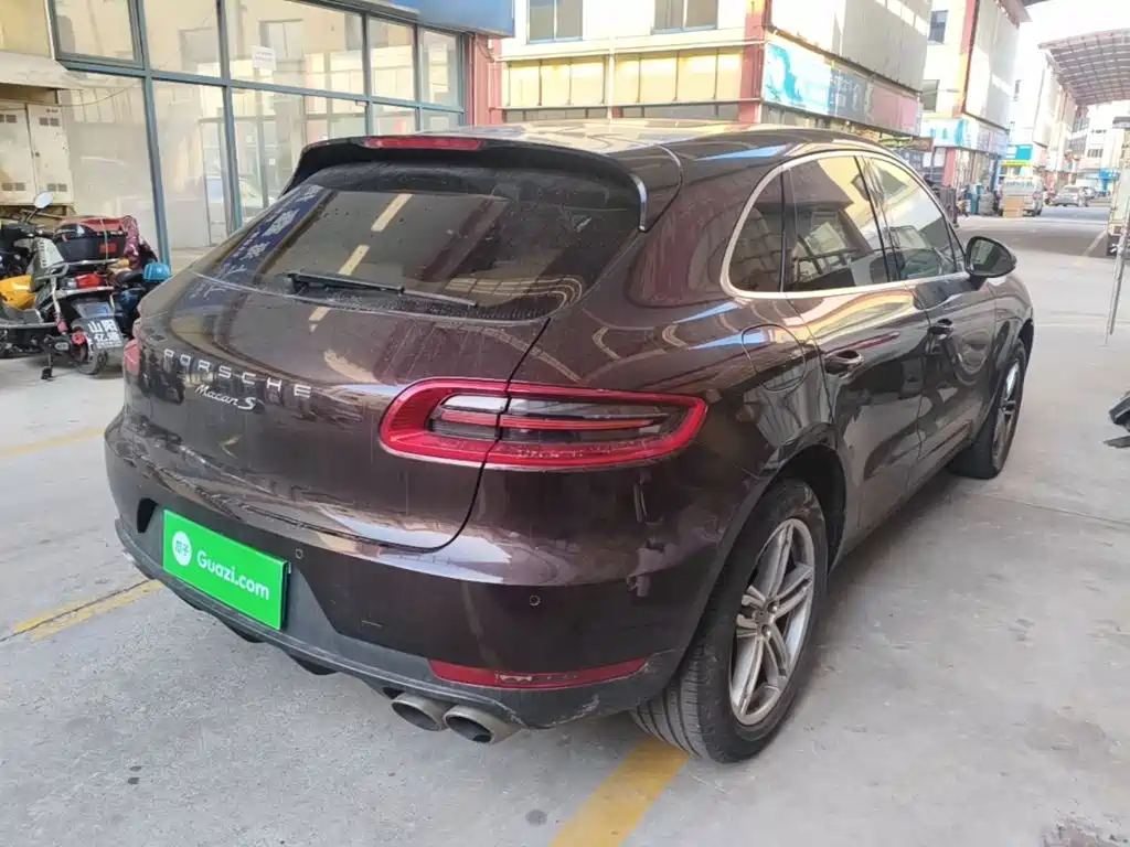 Porsche Macan — миниатюра 7