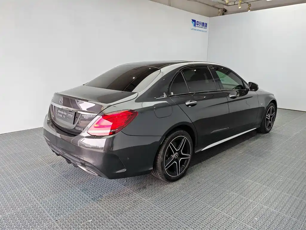 Mercedes-Benz C-Class — миниатюра 6
