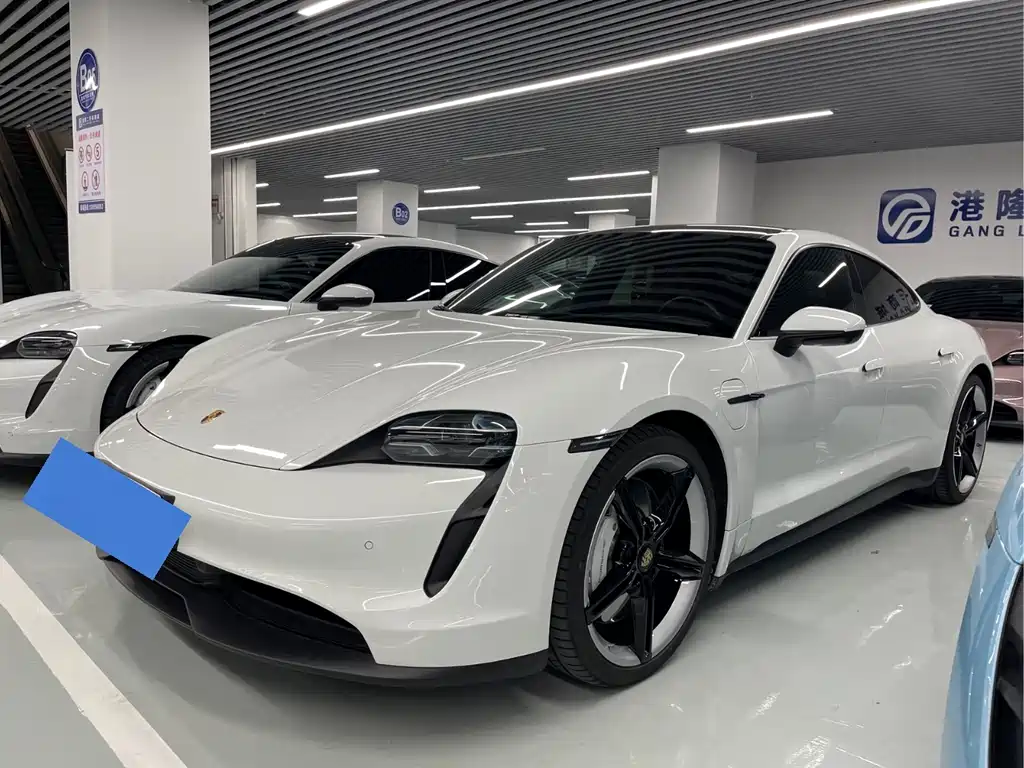 Porsche Taycan 2021