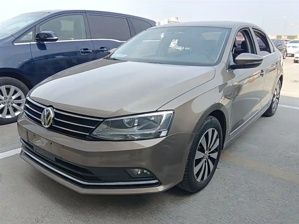 Volkswagen Sagitar 2017