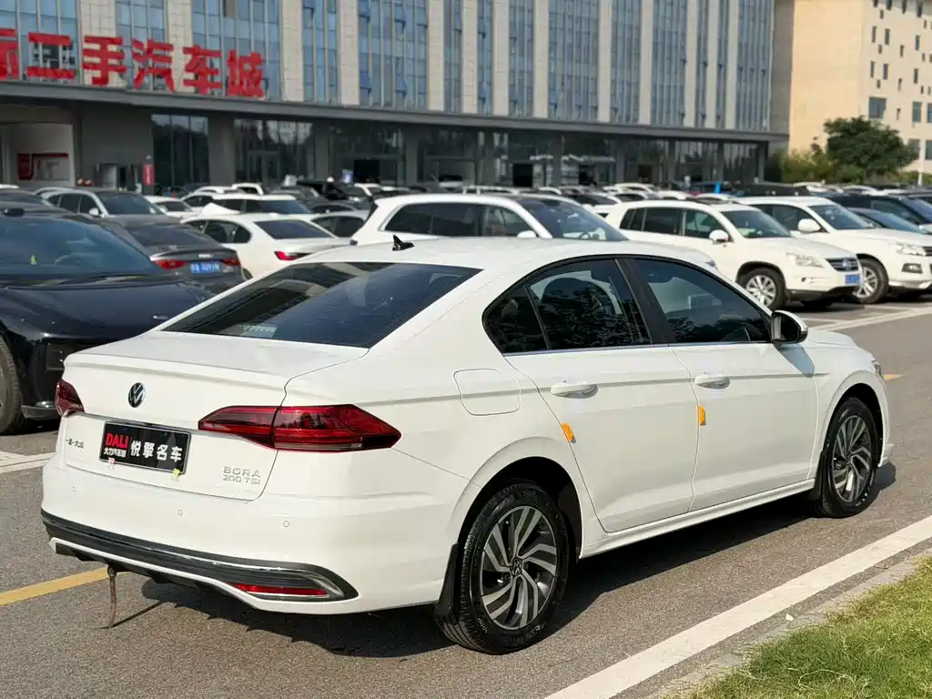 Volkswagen Bora — миниатюра 9