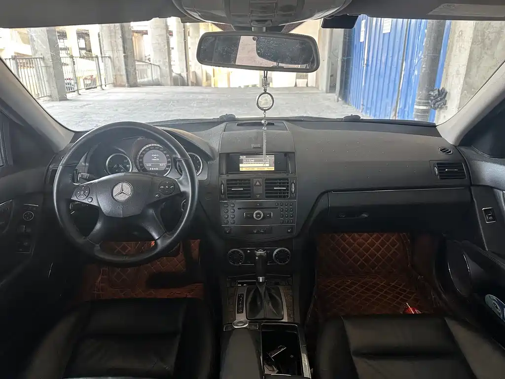 Mercedes-Benz C-Class — миниатюра 9