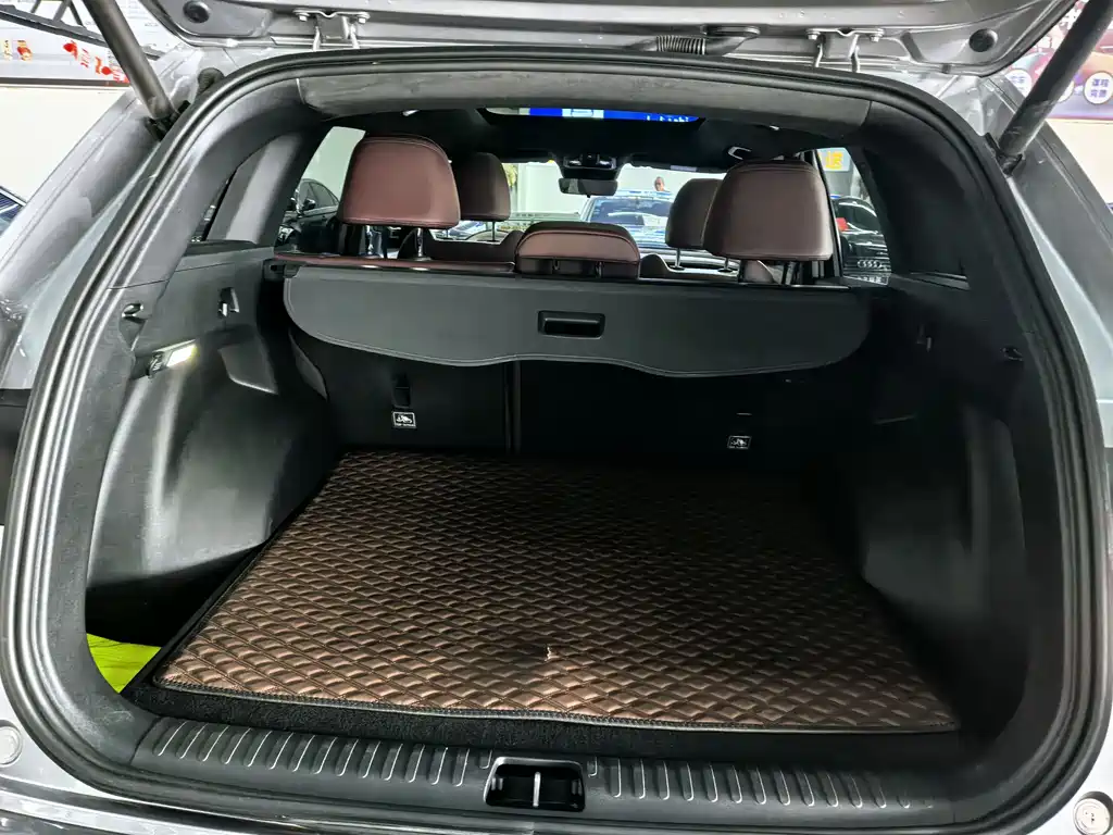 GEELY AUTOMOBILE XINGYUE L