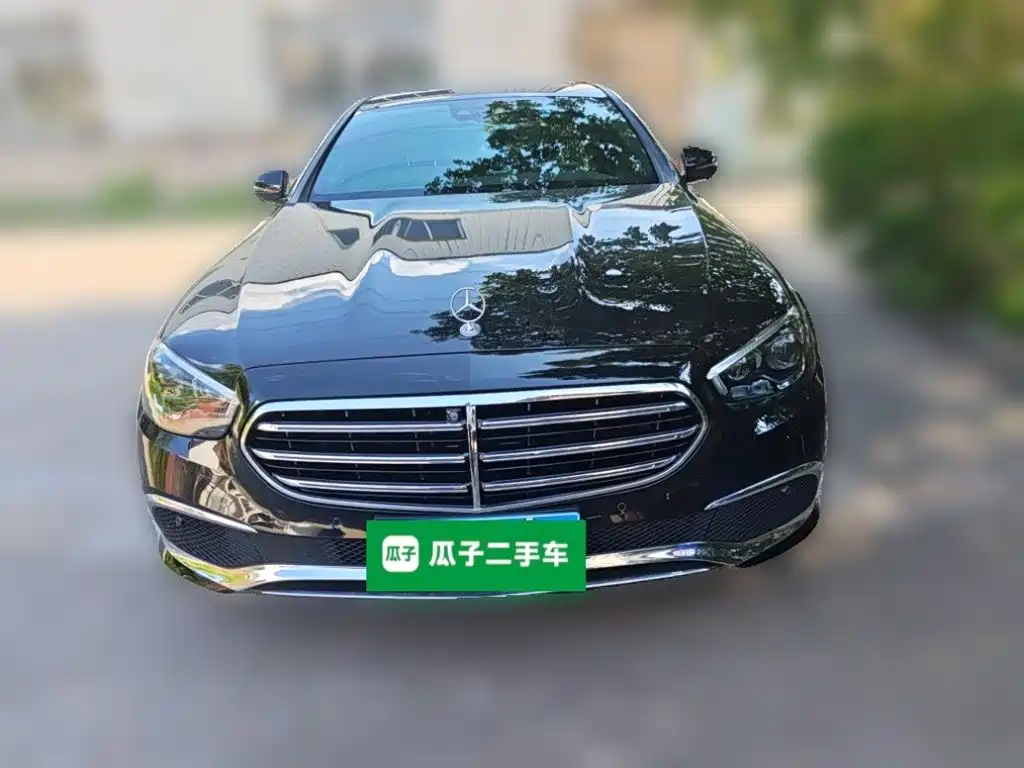 Mercedes-Benz E-Class — миниатюра 23