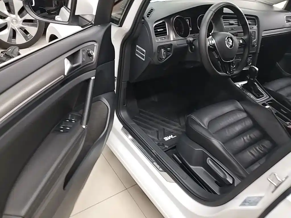 Volkswagen Golf — миниатюра 16
