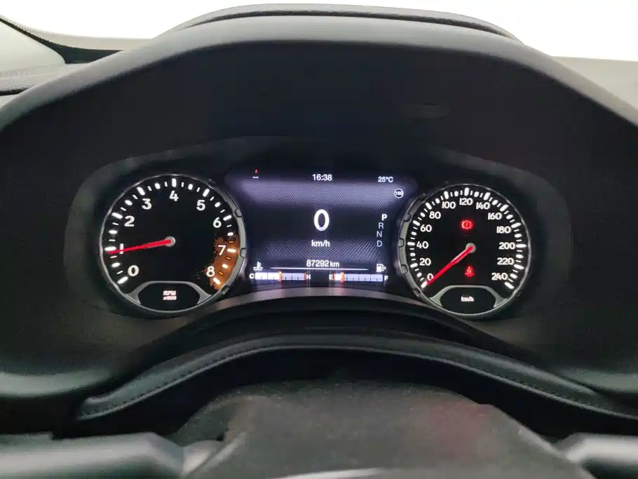Jeep Renegade — миниатюра 14