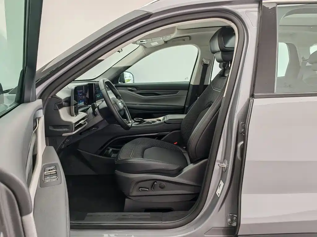 Ford Edge 2023 L 2.0T EcoBoost мест Fashion