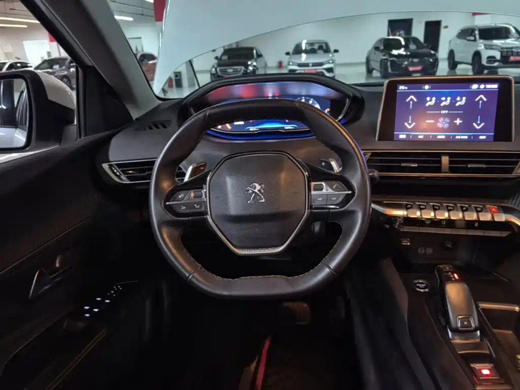 Peugeot 4008 — миниатюра 11