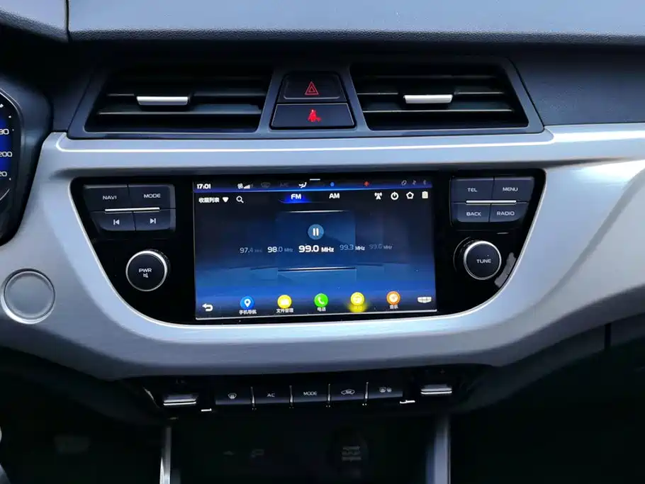 Geely Vision X3 — миниатюра 13