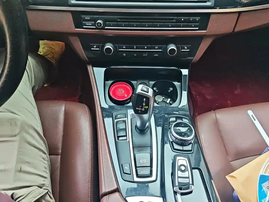 BMW 5 Series — миниатюра 16
