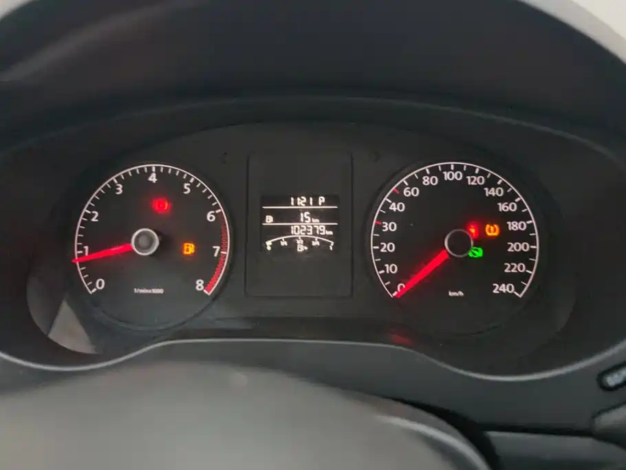 Volkswagen Sagitar — миниатюра 14