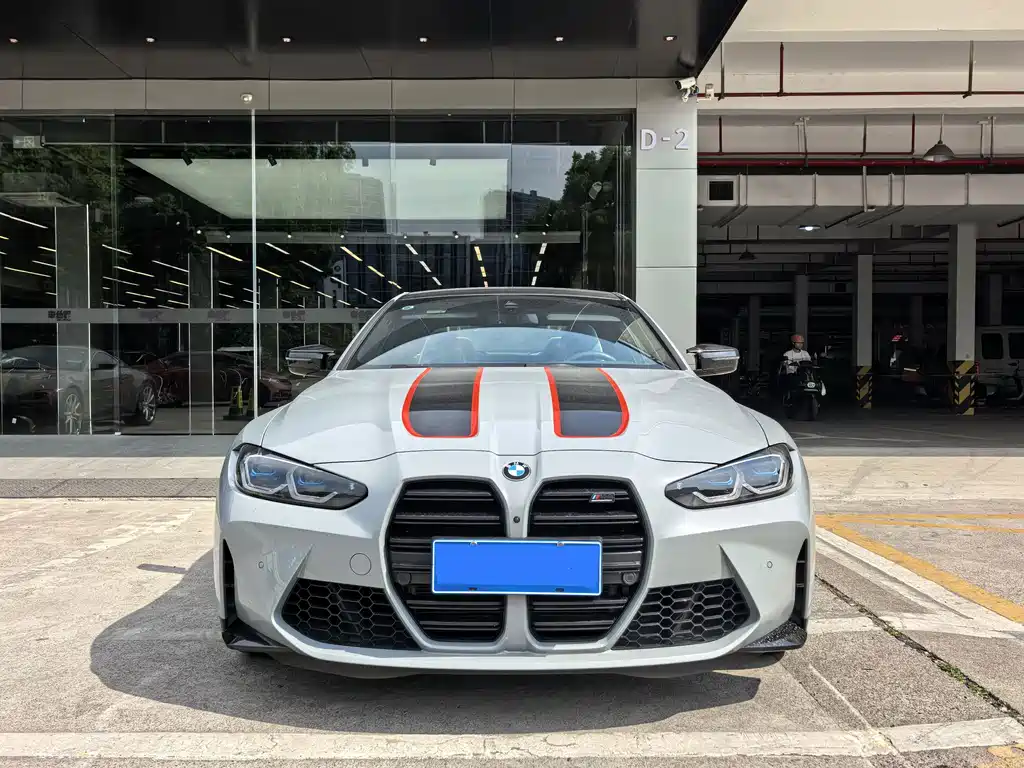 BMW M4 2024 M4