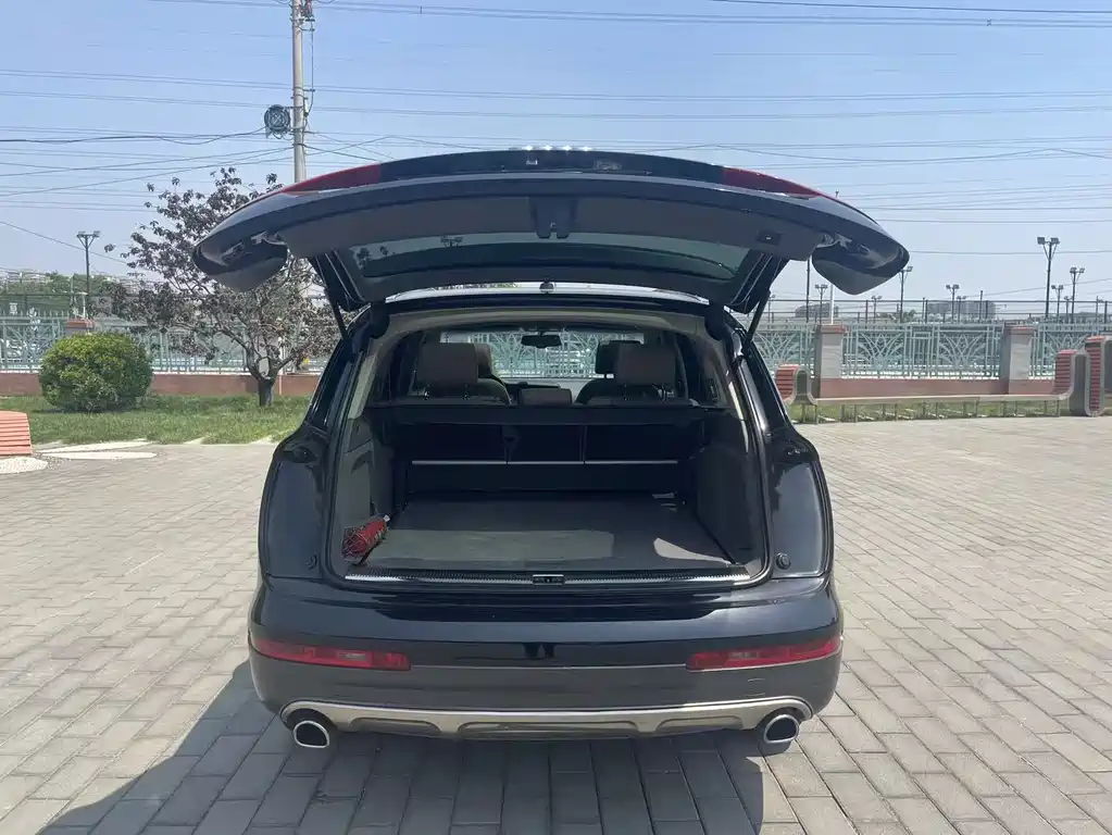 Audi Q7 2010 3.6 FSI quattro Luxury