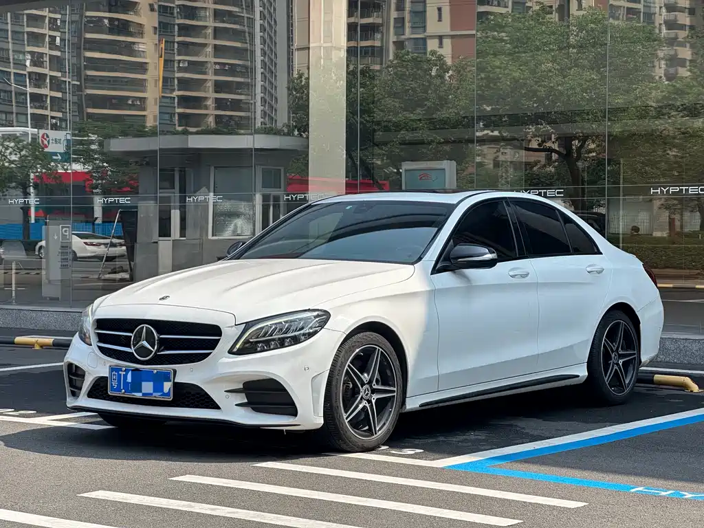 Mercedes-Benz C-Class 2020