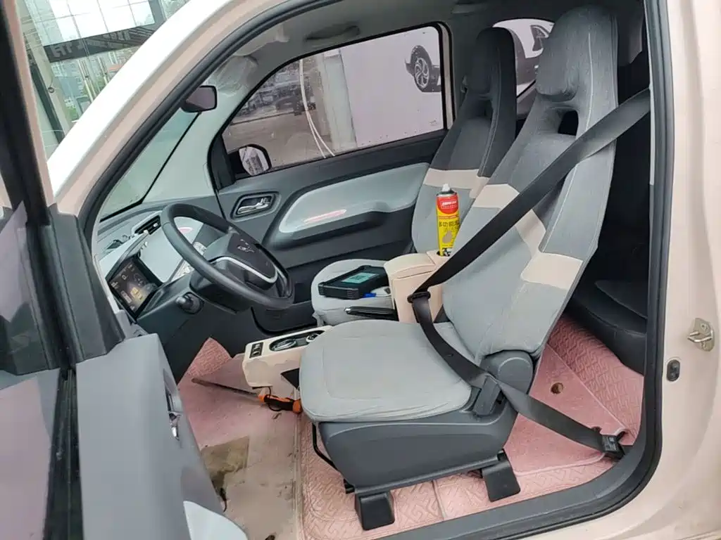 Wuling MINIEV — миниатюра 15