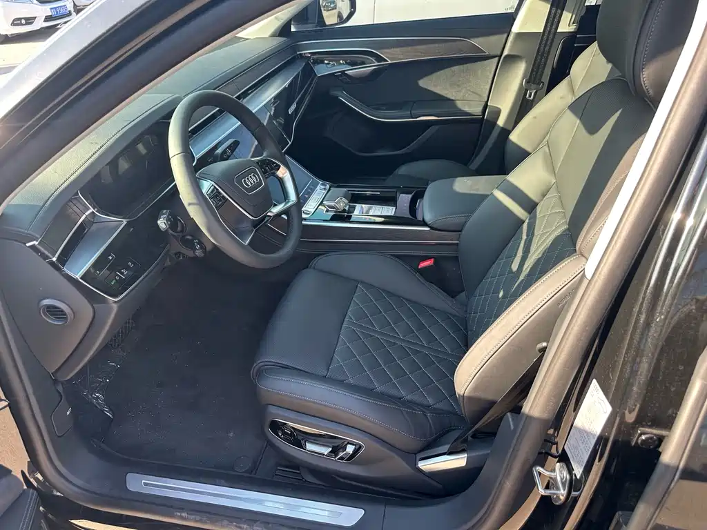 Audi A8 — миниатюра 2