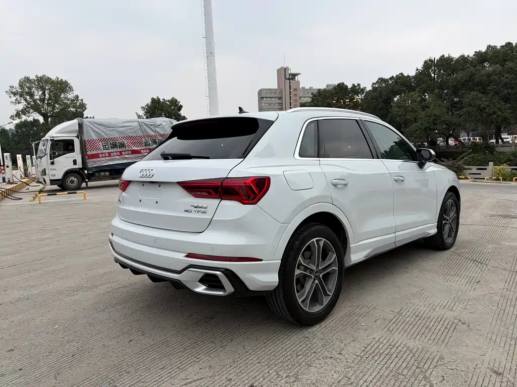 Audi Q3 — миниатюра 9