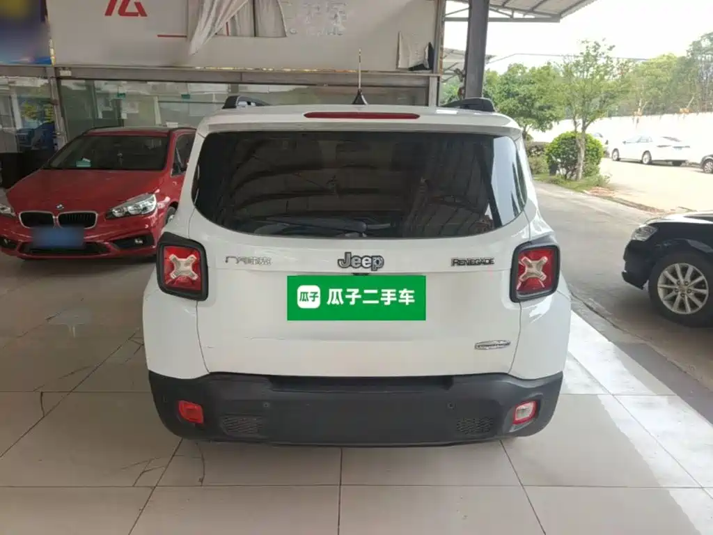 Jeep Renegade — миниатюра 6