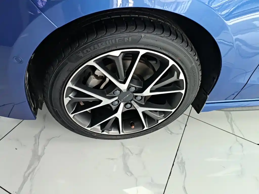 Lynk & Co 03 — миниатюра 23