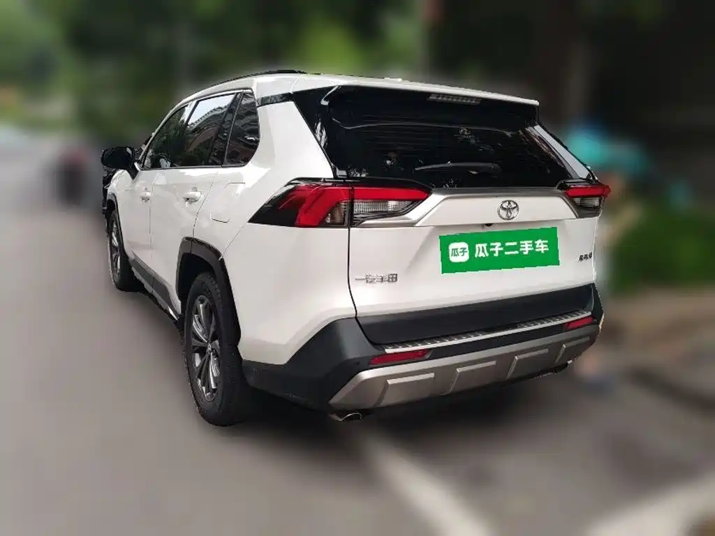 Toyota RAV4 — миниатюра 25