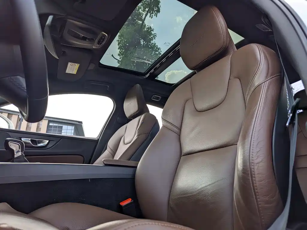 Volvo S60 — миниатюра 7