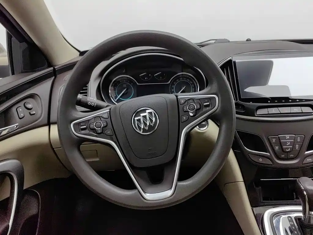 Buick Regal — миниатюра 11