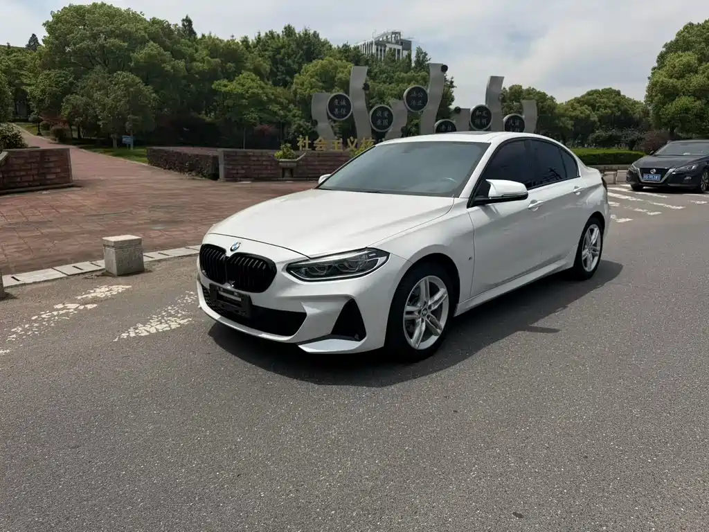 BMW 1 Series 2021