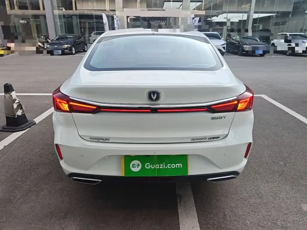 Changan Eado — миниатюра 6
