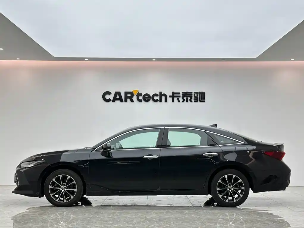 Toyota Avalon — миниатюра 2