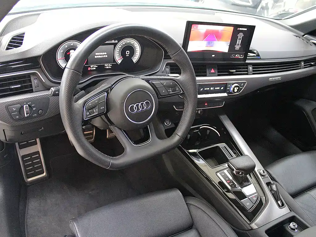 Audi A4L 2024 40 TFSI quattro RS