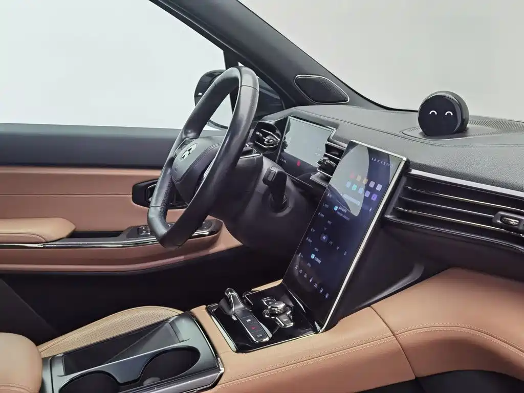 NIO ES8 — миниатюра 22