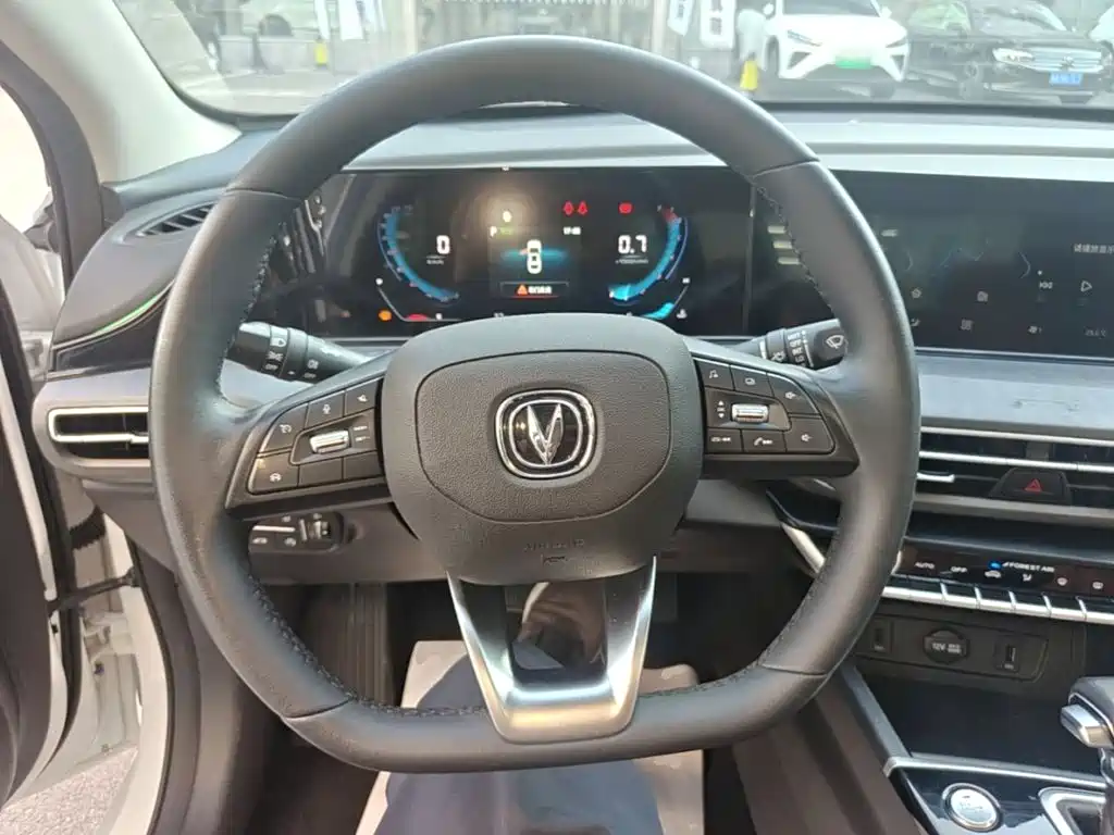 Changan Eado — миниатюра 11