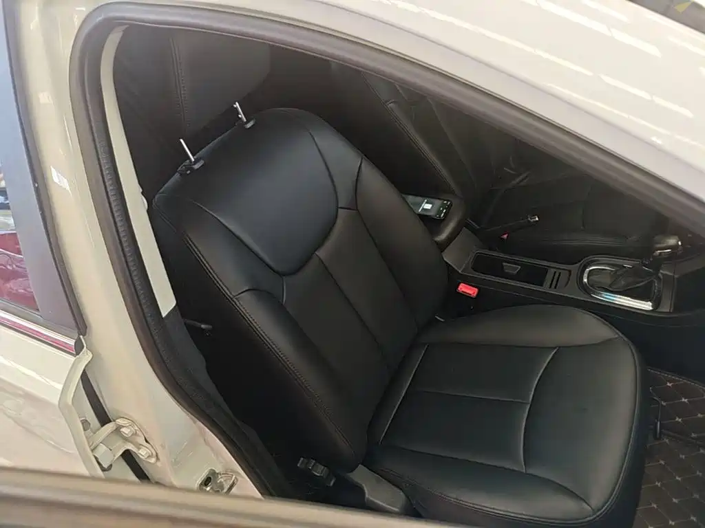 Roewe 360 — миниатюра 25