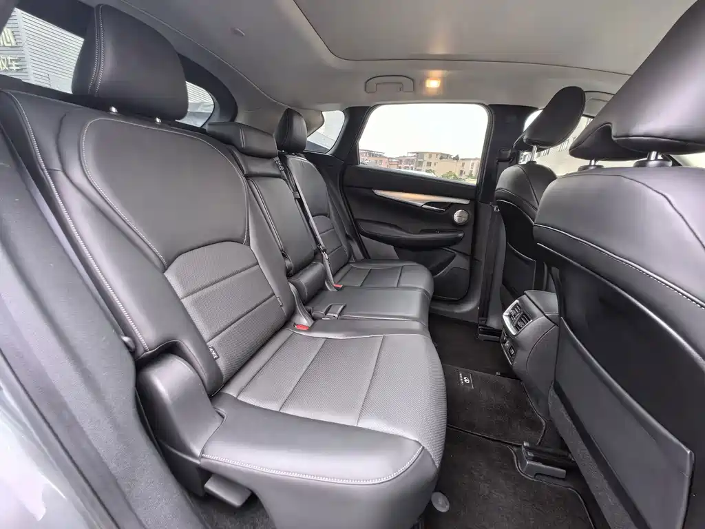 Infiniti QX50 — миниатюра 9