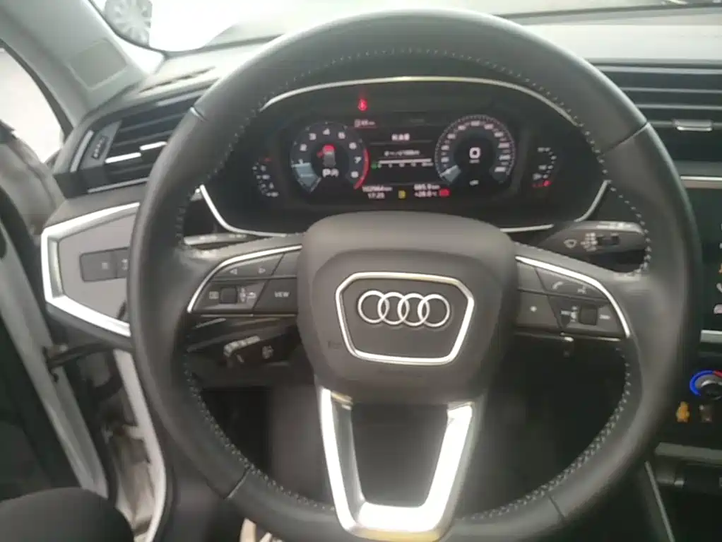 Audi Q3 — миниатюра 11