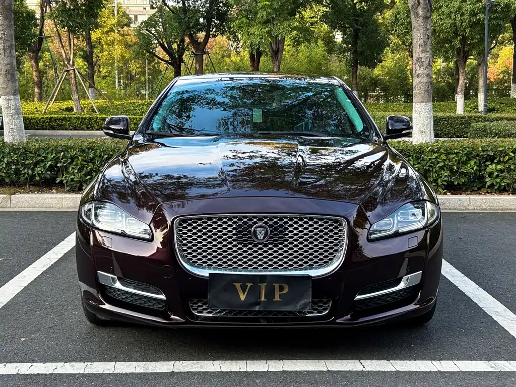 Jaguar XJ 2018