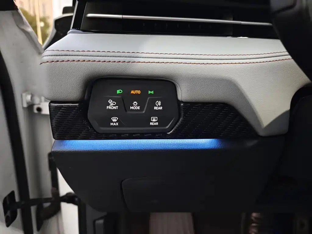 VOLKSWAGEN ID.7 VIZZION