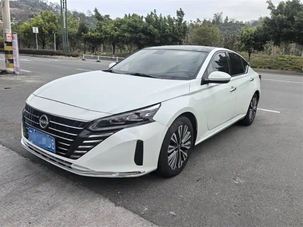 Nissan Teana 2023