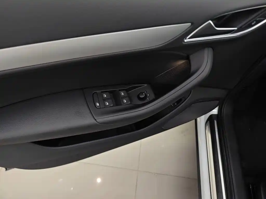 Audi Q3 — миниатюра 22