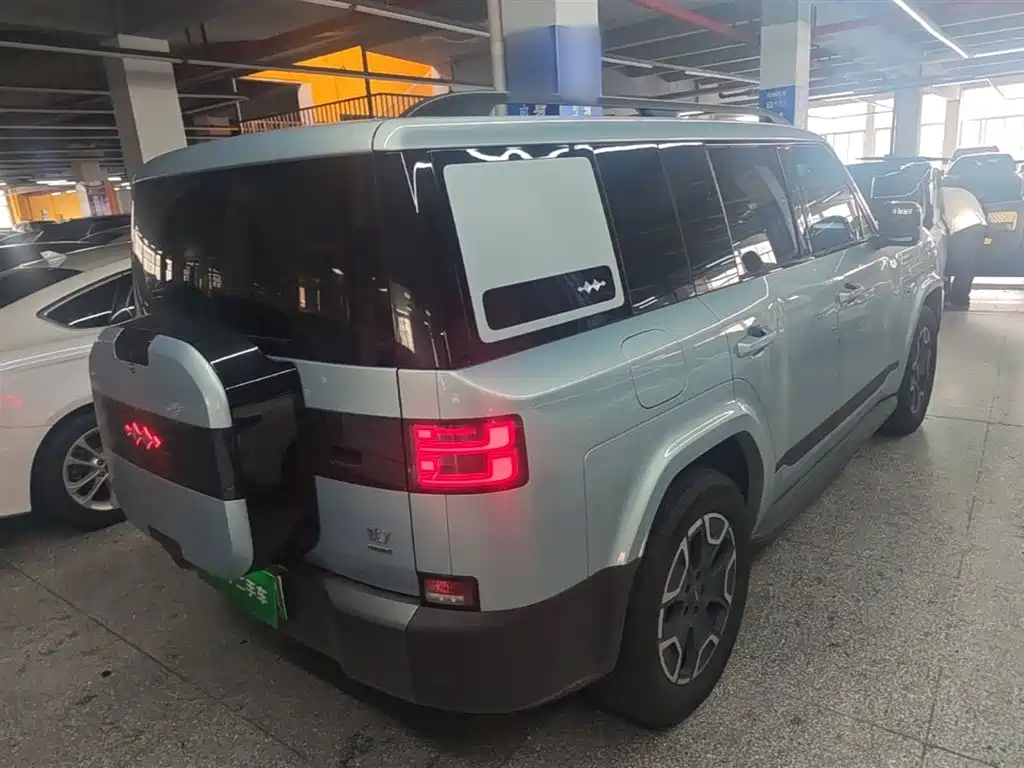 Fangchengbao Leopard 7 7 2025 200KM Max
